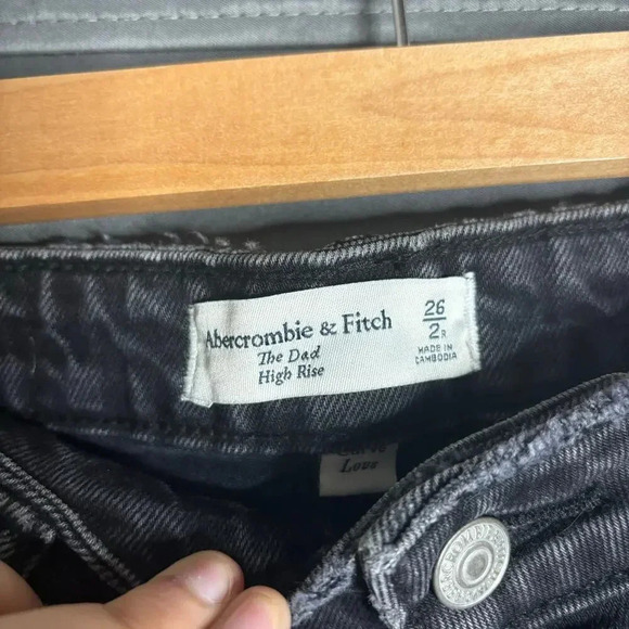 Abercrombie and Fitch Curve Love High Rise Dad Jeans Black Destroy Size 26 NWT - Picture 7 of 7